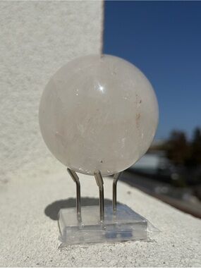 Natural Milky Quartz Sphere 79mm (1.5 lbs / 680g) – Creamy White Quartz Crystal